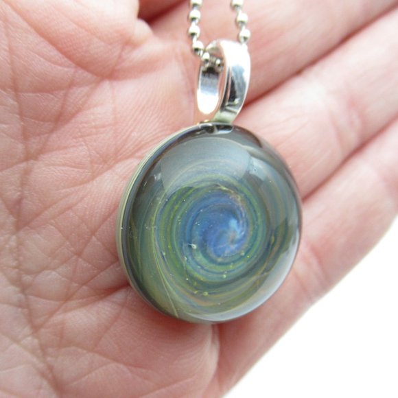 Borosilicate Glass Pendant Necklace - Picture 4 of 11